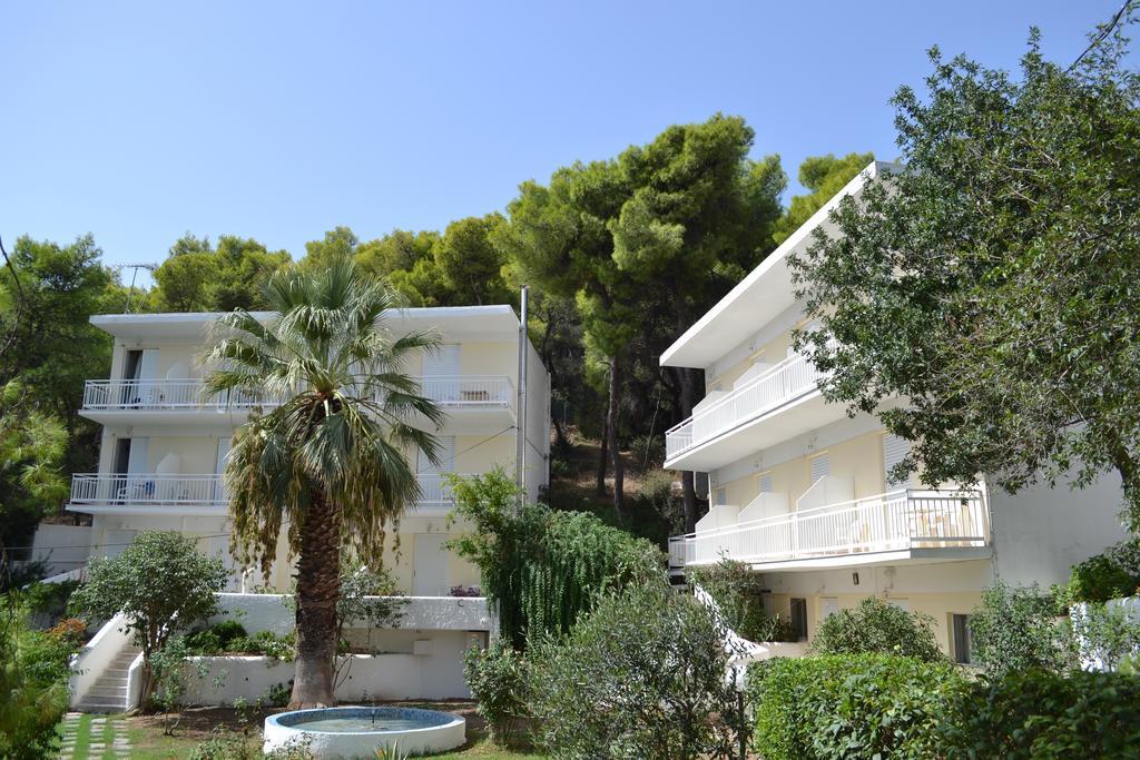 Zontanos & Apartment Poros Town